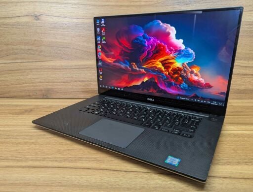Ігровий ноутбук Dell XPS 15 9550 / 15.6" (3840x2160) IPS / Intel Core i7-6700HQ (4 (8) ядра по 2.6 - 3.5 GHz) / 16 GB DDR4 / 480 GB SSD / nVidia GeForce GTX 960M, 2 GB GDDR5, 128-bit / USB Type-C / HDMI / Windows 10