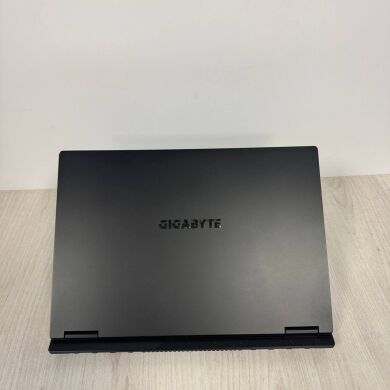 Игровой ноутбук Gigabyte A16 CVH / 16" (2560x1600) IPS / Intel Core i7-13620H (10 (16) ядер по 2.4 - 4.9 GHz) / 16 GB DDR5 / 1000 GB SSD NVMe / nVidia GeForce RTX 5060, 8 GB GDDR7, 128-bit / WebCam