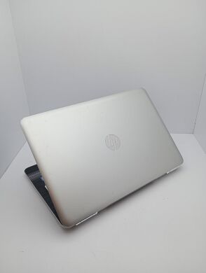 Ігровий ноутбук HP 15-002 / 15.6" (1366x768) TN / Intel Core i7-6700HQ (4 (8) ядер по 2.6 - 3.5 GHz) / 12 GB DDR4 / 120 GB SSD + 1000 GB HDD / nVidia GeForce GTX 950M, 2 GB GDDR5, 128-bit / WebCam