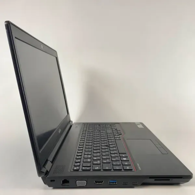 Мобільна робоча станція Б-клас Fujitsu Celsius H780 / 15.6" (1920x1080) IPS / Intel Core i7-8750H (6 (12) ядер по 2.2 - 4.1 GHz) / 16 GB DDR4 / 512 GB SSD / nVidia Quadro P600, 4 GB GDDR5, 128-bit / HDMI / VGA / USB Type-C