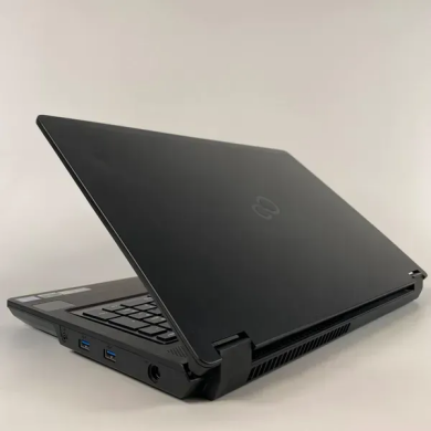 Мобільна робоча станція Б-клас Fujitsu Celsius H780 / 15.6" (1920x1080) IPS / Intel Core i7-8750H (6 (12) ядер по 2.2 - 4.1 GHz) / 16 GB DDR4 / 512 GB SSD / nVidia Quadro P600, 4 GB GDDR5, 128-bit / HDMI / VGA / USB Type-C