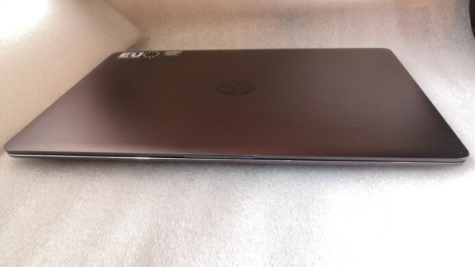 Мобильная рабочая станция Б-класс HP ZBook Studio G3 / 15.6" (1920x1080) IPS / Intel Core i7-6820HQ (4 (8) ядра по 2.7 - 3.6 GHz) / 8 GB DDR4 / 256 GB SSD / nVidia Quadro M1000M, 4 GB DDR5, 128-bit / WebCam Мобильная рабочая станция Б-класс HP ZBook Studio G3 / 15.6" (1920x1080) IPS / Intel Core i7-6820HQ (4 (8) ядра по 2.7 - 3.6 GHz) / 8 GB DDR4 / 256 GB SSD / nVidia Quadro M1000M, 4 GB DDR5, 128-bit / WebCam