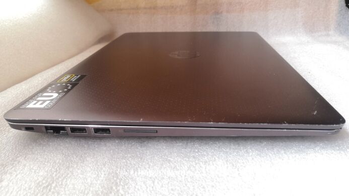 Мобильная рабочая станция Б-класс HP ZBook Studio G3 / 15.6" (1920x1080) IPS / Intel Core i7-6820HQ (4 (8) ядра по 2.7 - 3.6 GHz) / 8 GB DDR4 / 256 GB SSD / nVidia Quadro M1000M, 4 GB DDR5, 128-bit / WebCam Мобильная рабочая станция Б-класс HP ZBook Studio G3 / 15.6" (1920x1080) IPS / Intel Core i7-6820HQ (4 (8) ядра по 2.7 - 3.6 GHz) / 8 GB DDR4 / 256 GB SSD / nVidia Quadro M1000M, 4 GB DDR5, 128-bit / WebCam