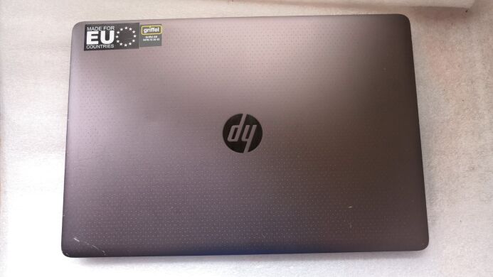 Мобильная рабочая станция Б-класс HP ZBook Studio G3 / 15.6" (1920x1080) IPS / Intel Core i7-6820HQ (4 (8) ядра по 2.7 - 3.6 GHz) / 8 GB DDR4 / 256 GB SSD / nVidia Quadro M1000M, 4 GB DDR5, 128-bit / WebCam Мобильная рабочая станция Б-класс HP ZBook Studio G3 / 15.6" (1920x1080) IPS / Intel Core i7-6820HQ (4 (8) ядра по 2.7 - 3.6 GHz) / 8 GB DDR4 / 256 GB SSD / nVidia Quadro M1000M, 4 GB DDR5, 128-bit / WebCam