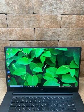 Мобільна робоча станція Dell Precision 5510 / 15.6" (1920x1080) IPS / Intel Core i7-6820HQ (4 (8) ядра по 2.7 - 3.6 GHz) / 16 GB DDR4 / 256 GB SSD + 500 GB HDD / nVidia Quadro M1000M, 2 GB GDDR5, 128-bit / WebCam Мобільна робоча станція Dell Precision 5510 / 15.6" (1920x1080) IPS / Intel Core i7-6820HQ (4 (8) ядра по 2.7 - 3.6 GHz) / 16 GB DDR4 / 256 GB SSD + 500 GB HDD / nVidia Quadro M1000M, 2 GB GDDR5, 128-bit / WebCam