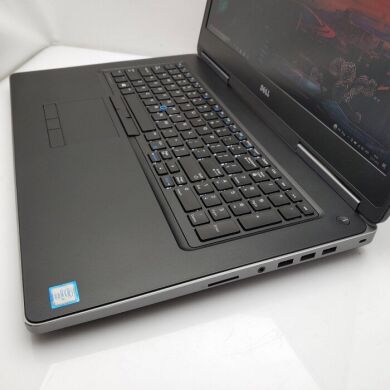 Мобильная рабочая станция Dell Precision 7710 / 17.3" (1920x1080) IPS / Intel Core i5-6300HQ (4 ядра по 2.3 - 3.2 GHz) / 16 GB DDR4 / 512 GB SSD / AMD Radeon R9 M375X, 2 GB GDDR5, 128-bit / Win 10 Pro