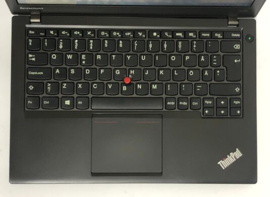 Нетбук Lenovo ThinkPad X240 / 12.5" (1366x768) TN / Intel Core i5-4300U (2 (4) ядра по 1.9 - 2.9 GHz) / 8 GB DDR3 / 128 GB SSD / Intel HD Graphics 4400 / WebCam / Win 10 Pro / Два АКБ