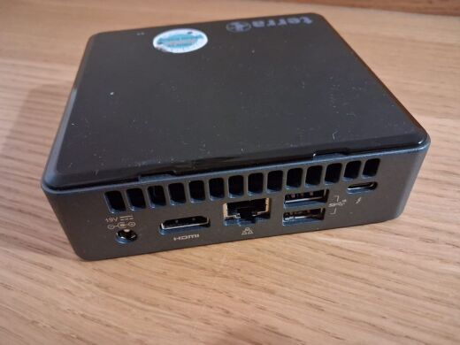 Неттоп Terra PC-Mini 5000 Silent Greenline 1009678 USFF / Intel Core i3-8109U (2 (4) ядра по 3.0 -3.6 GHz) / 16 GB DDR4 / 256 GB SSD / Intel UHD Graphics 630 / HDMI / Блок питания в комплекте