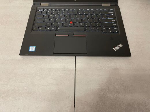 Ноутбук-трансформер Lenovo ThinkPad X1 Yoga / 14" (1920х1080) IPS Touch / Intel Core i7-6600U (2 (4) ядра по 2.6 - 3.4 GHz) / 8 GB DDR3 / 256 GB SSD / Intel HD Graphics 520 / WebCam