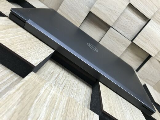 Ноутбук Б-класс Dell Latitude 7490 / 14" (1920x1080) IPS / Intel Core i5-7300U (2 (4) ядра по 2.6 - 3.5 GHz) / 8 GB DDR4 / 240 GB SSD M.2 / Intel HD Graphics 620 / WebCam / Fingerprint / HDMI