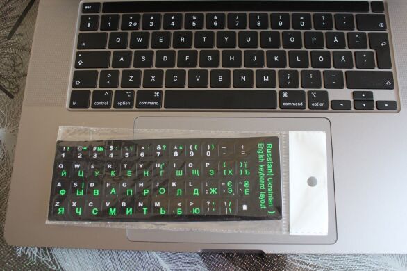 Ультрабук Б-клас Apple MacBook Pro 16 2019 A2141 / 16" (3072x1920) IPS / Intel Core i9-9980HK (8 (16) ядер по 2.4 - 5.0 GHz) / 32 GB DDR4 / 500 GB SSD / Intel UHD Graphics 630 / WebCam / MacOS