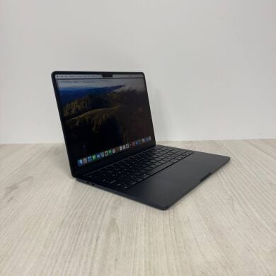 Ультрабук Б-клас Apple MacBook Air 13 M3 A3113 (2024) / 13.3" (2560x1664) IPS / Apple M3 (8 ядер по 2.7 - 4.1 GHz) / 8 GB DDR5 / 256 GB SSD / Apple M3 Graphics / WebCam / MacOS