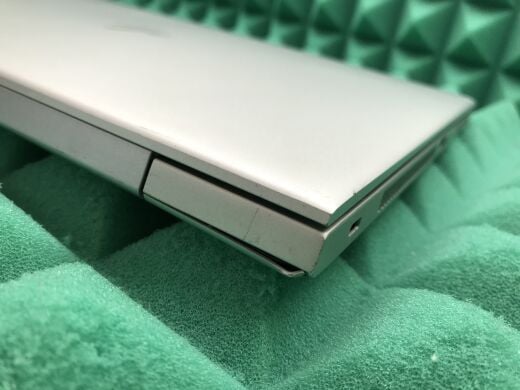 Ультрабук Б-клас HP Elitebook 745 G5 / 14" (1920x1080) IPS / AMD Ryzen 5 Pro 2500U (4 (8) ядра по 2.0 - 3.6 GHz) / 8 GB DDR4 / 256 GB SSD M.2 / AMD Radeon Vega 8 Graphics / WebCam / USB 3.1 / HDMI