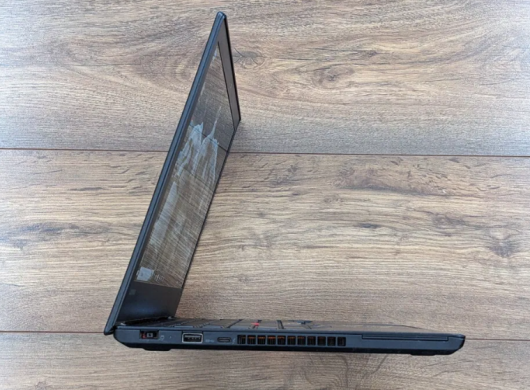 Ультрабук Lenovo ThinkPad T470 / 14" (1920x1080) IPS / Intel Core i5-6300U (2 (4) ядра 2.4 - 3.0 GHz) / 8 GB DDR4 / 128 GB SSD / Intel HD Graphics 520 / WebCam / HDMI Ультрабук Lenovo ThinkPad T470 / 14" (1920x1080) IPS / Intel Core i5-6300U (2 (4) ядра 2.4 - 3.0 GHz) / 8 GB DDR4 / 128 GB SSD / Intel HD Graphics 520 / WebCam / HDMI