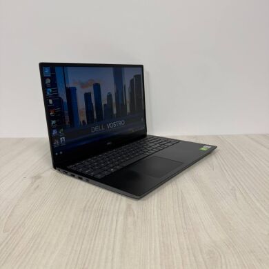 Ультрабук Б-клас Dell Vostro 5590 / 15.6" (1920x1080) IPS / Intel Core i5-10210U (4 (8) ядра по 1.6 - 4.2 GHz) / 8 GB DDR4 / 256 GB SSD / nVidia GeForce MX250, 2 GB GDDR5, 64-bit / WebCam
