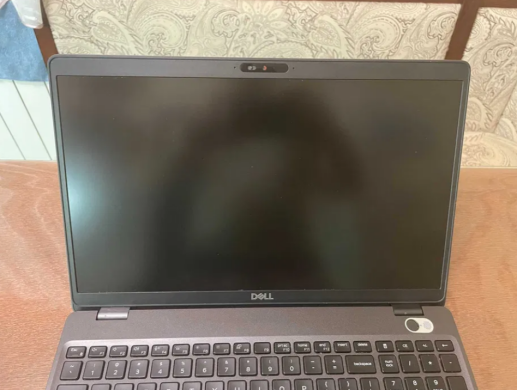 Ігровий ноутбук Dell Latitude 5500 / 15.6" (1920x1080) IPS / Intel Core i7-8665U (4 (8) ядра по 1.9 - 4.8 GHz) / 8 GB DDR4 / 256 GB SSD / AMD Radeon 540X, 2 GB GDDR5, 64-bit / WebCam