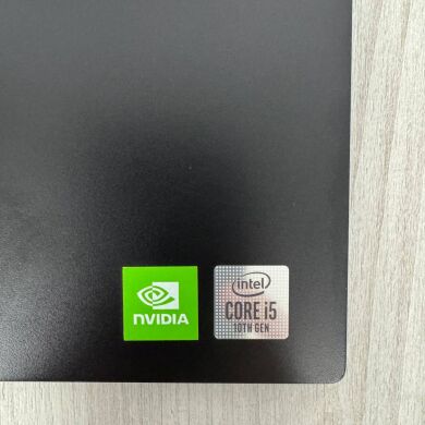 Ультрабук Б-клас Dell Vostro 5590 / 15.6" (1920x1080) IPS / Intel Core i5-10210U (4 (8) ядра по 1.6 - 4.2 GHz) / 8 GB DDR4 / 256 GB SSD / nVidia GeForce MX250, 2 GB GDDR5, 64-bit / WebCam