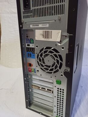 Рабочая станция HP Z420 Workstation Tower / Intel Xeon E5-1603 (4 ядра по 2.8 GHz) / 8 GB DDR3 / 240 GB SSD NEW + 640 GB HDD / nVidia Quadro K2000, 2 GB GDDR5, 128-bit / DVD-RW