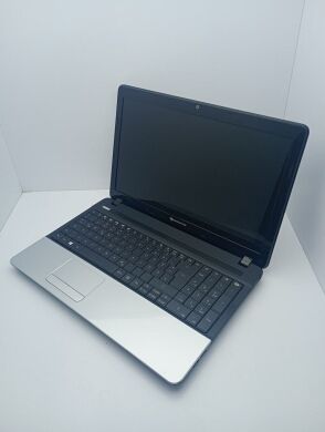 Ноутбук Acer E1-531 / 15.6" (1366x768) TN / Intel Core i3-3120M (2 (4) ядра по 2.5 GHz) / 8 GB DDR3 / 240 GB SSD / Intel HD Graphics / WebCam