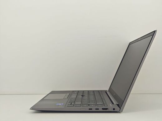 Ультрабук HP ZBook Firefly 14 G8 / 14" (1920x1080) IPS / Intel Core i7-1185G7 (4 (8) ядра по 1.2 - 4.8 GHz) / 16 GB DDR4 / 256 GB SSD / Intel Iris Xe Graphics / WebCam