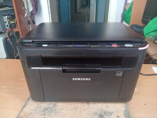 МФУ Samsung SCX-3205 / Лазерная монохромная печать / 1200x1200 dpi / A4 / 16 стр/мин / USB 2.0