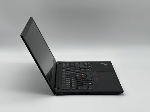 Ноутбук Lenovo ThinkPad T495 / 14" (1920x1080) IPS Touch / AMD Ryzen 3 PRO 3300U (4 ядра по 2.1 - 3.5 GHz) / 8 GB DDR4 / 256 GB SSD / AMD Radeon RX Vega 6 Graphics / WebCam