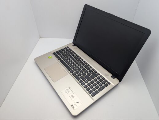 Ноутбук Asus R541 / 15.6" (1920x1080) TN / Intel Core i3-7100U (2 (4) ядра по 2.4 GHz) / 8 GB DDR4 / 500 GB HDD / nVidia GeForce 920MX, 2 GB GDDR3, 64-bit / WebCam
