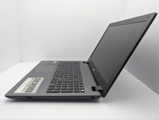 Ігровий ноутбук Acer Aspire V5-591G / 15.6" (1920x1080) IPS / Intel Core i7-6700HQ (4 (8) ядра по 2.6 - 3.5 GHz) / 8 GB DDR4 / 128 GB SSD + 1000 GB HDD / nVidia GeForce GTX 950M, 2 GB GDDR5, 128-bit / WebCam
