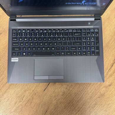 Игровой ноутбук Б-класс Sager NH58DDW / 15.6" (1920x1080) IPS / Intel Core i7-10875H (8 (16) ядер по 2.3 - 5.1 GHz) / 16 GB DDR4 / 512 GB SSD / nVidia GeForce RTX 2060, 6 GB GDDR6, 192-bit / WebCam