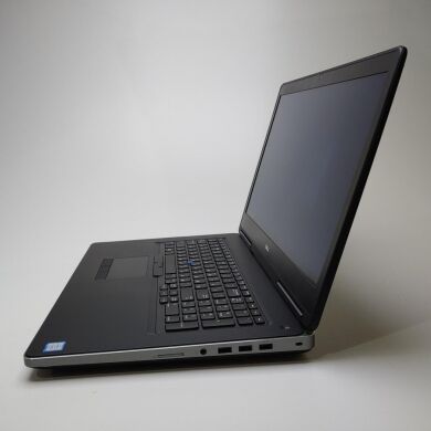 Мобільна робоча станція Dell Precision 7720 / 17.3" (1920x1080) IPS / Intel Core i7-7820HQ (4 (8) ядра по 2.9 - 3.9 GHz) / 8 GB DDR4 / 256 GB SSD + 1000 GB HDD / nVidia Quadro M1200, 4 GB GDDR5, 128-bit / WebCam / Win 10 Pro Мобільна робоча станція Dell Precision 7720 / 17.3" (1920x1080) IPS / Intel Core i7-7820HQ (4 (8) ядра по 2.9 - 3.9 GHz) / 8 GB DDR4 / 256 GB SSD + 1000 GB HDD / nVidia Quadro M1200, 4 GB GDDR5, 128-bit / WebCam / Win 10 Pro