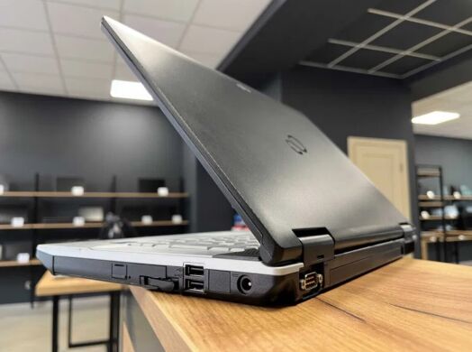 Ноутбук Fujitsu LifeBook E751 / 15.6" (1366x768) TN / Intel Core i5-2520M (2 (4) ядра по 2.5 - 3.2 GHz) / 8 GB DDR3 / 128 GB SSD / Intel HD Graphics 3000 / Win 10
