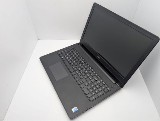 Ноутбук Dell Inspiron 15-3558 / 15.6" (1366x768) TN / Intel Core i3-5005U (2 (4) ядра по 2.0 GHz) / 8 GB DDR3 / 240 GB SSD / Intel HD Graphics 5500 / WebCam / DVD-ROM Ноутбук Dell Inspiron 15-3558 / 15.6" (1366x768) TN / Intel Core i3-5005U (2 (4) ядра по 2.0 GHz) / 8 GB DDR3 / 240 GB SSD / Intel HD Graphics 5500 / WebCam / DVD-ROM