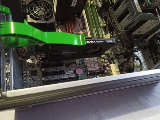 Рабочая станция HP Z420 Workstation Tower / Intel Xeon E5-1603 (4 ядра по 2.8 GHz) / 8 GB DDR3 / 240 GB SSD NEW + 640 GB HDD / nVidia Quadro K2000, 2 GB GDDR5, 128-bit / DVD-RW