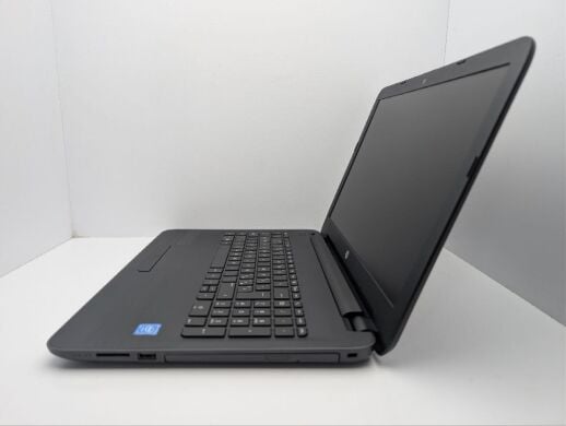 Ноутбук HP 250 G5 / 15.6" (1366x768) TN / Intel Celeron N3060 (2 ядра по 1.6 - 2.48 GHz) / 8 GB DDR3 / 500 GB HDD / Intel HD Graphics 400 / WebCam / DVD-ROM