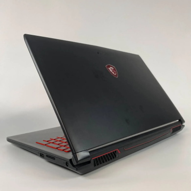Ігровий ноутбук MSI GV62 8RE / 15.6" (1920x1080) IPS / Intel Core i5-8300H (4 (8) ядра по 2.3 - 4.0 GHz) / 16 GB DDR4 / 512 GB SSD / nVidia GeForce GTX 1060, 3 GB GDDR5, 192-bit / WebCam / HDMI