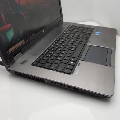 Мобильна рабоча станція HP ZBook 17 G2 / 17.3" (1920x1080) TN / Intel Core i7-4710MQ (4 (8) ядра по 2.5 - 3.5 GHz) / 16 GB DDR3 / 240 GB SSD / nVidia Quadro K2200M, 2 GB GDDR5, 128-bit / WebCam / DVD-RW / Win 10 Pro
