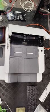 МФУ HP Color LaserJet Pro MFP M479fdw / Лазерная цветная печать / 600x600 dpi / A4 / 27 стр/мин / USB 2.0, Ethernet, Wi-Fi / Дуплекс