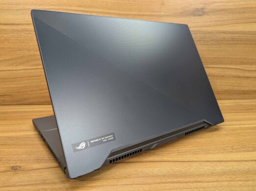 Игровой ноутбук Asus ROG Zephyrus M15 G0502 LW / 15.6" (1920x1080) IPS / Intel Core i7-10750H (6 (12) ядер по 2.6 - 5.0 GHz) / 16 GB DDR4 / 1000 GB SSD / nVidia GeForce RTX 2070, 8 GB GDDR6, 256-bit / HDMI / Windows 10