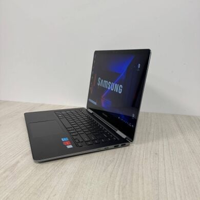 Ультрабук-трансформер Samsung NP940X5N x360 / 15" (1920x1080) IPS Touch / Intel Core i7-8550U (4 (8) ядра по 1.8 - 4.0 GHz) / 16 GB DDR3 / 256 GB SSD / AMD Radeon 540 Mobile, 2 GB GDDR5, 64-bit / WebCam Ультрабук-трансформер Samsung NP940X5N x360 / 15" (1920x1080) IPS Touch / Intel Core i7-8550U (4 (8) ядра по 1.8 - 4.0 GHz) / 16 GB DDR3 / 256 GB SSD / AMD Radeon 540 Mobile, 2 GB GDDR5, 64-bit / WebCam