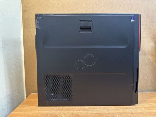 Робоча станція Fujitsu Celsius M740 Tower / Intel Xeon E5-1650 v4 (6 (12) ядер по 3.6 - 4.0 GHz) / 64 GB DDR4 / 480 GB SSD / nVidia Quadro M4000, 8 GB GDDR5, 256-bit / 1000W / DVD-RW / DisplayPort