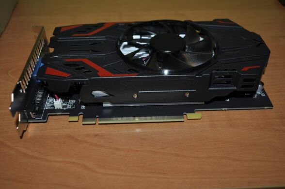 Новая дискретная видеокарта NoName GeForce GTX 550 Ti, 4 GB GDDR5, 128-bit / VGA, DVI, HDMI