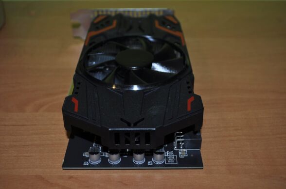 Новая дискретная видеокарта NoName GeForce GTX 550 Ti, 4 GB GDDR5, 128-bit / VGA, DVI, HDMI