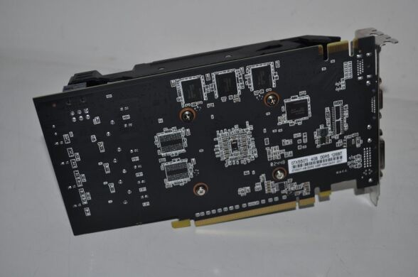 Новая дискретная видеокарта NoName GeForce GTX 550 Ti, 4 GB GDDR5, 128-bit / VGA, DVI, HDMI