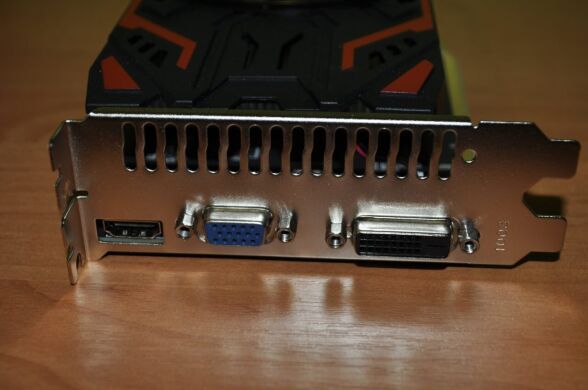 Новая дискретная видеокарта NoName GeForce GTX 550 Ti, 4 GB GDDR5, 128-bit / VGA, DVI, HDMI