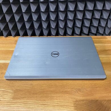 Ноутбук Б-класс Dell Inspiron 17 5748 (P26E) / 17.3" (1600x900) TN / Intel Core i5-4210U (2 (4) ядра по 1.7 - 2.7 GHz) / 8 GB DDR3 / 128 GB SSD / nVidia GeForce 840M, 2 GB GDDR3, 64-bit / WebCam / DVD-ROM