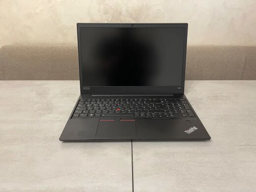 Ігровий ноутбук Б-клас Lenovo ThinkPad E580 / 15.6" (1920x1080) IPS / Intel Core i7-8550U (4 (8) ядра по 1.8 - 4.0 GHz) / 16 GB DDR4 / 256 GB SSD M.2 / AMD Radeon RX 550, 2 GB GDDR5, 128-bit / WebCam / USB 3.1 / HDMI