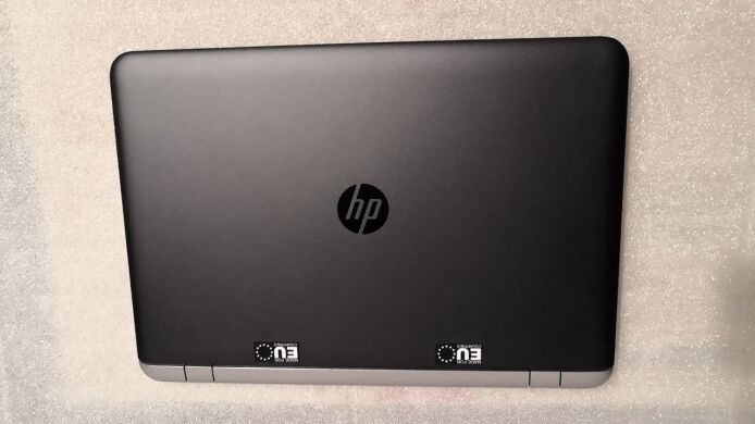 Игровой ноутбук HP Probook 470 G3 / 17.3'' (1920x1080) IPS / Intel Core i5-6200U (2 (4) ядра по 2.3 - 2.8 GHz) / 8 GB DDR4 / 256 GB SSD / AMD Radeon R7 M340, 2 GB GDDR3, 64-bit / WebCam / DVD-ROM