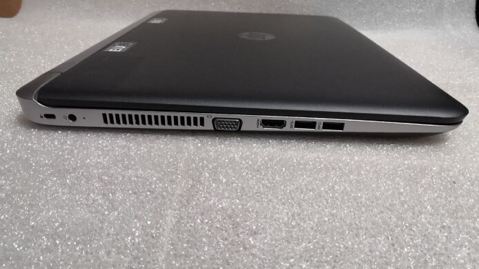 Игровой ноутбук HP Probook 470 G3 / 17.3'' (1920x1080) IPS / Intel Core i5-6200U (2 (4) ядра по 2.3 - 2.8 GHz) / 8 GB DDR4 / 256 GB SSD / AMD Radeon R7 M340, 2 GB GDDR3, 64-bit / WebCam / DVD-ROM