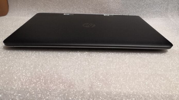 Игровой ноутбук HP Probook 470 G3 / 17.3'' (1920x1080) IPS / Intel Core i5-6200U (2 (4) ядра по 2.3 - 2.8 GHz) / 8 GB DDR4 / 256 GB SSD / AMD Radeon R7 M340, 2 GB GDDR3, 64-bit / WebCam / DVD-ROM