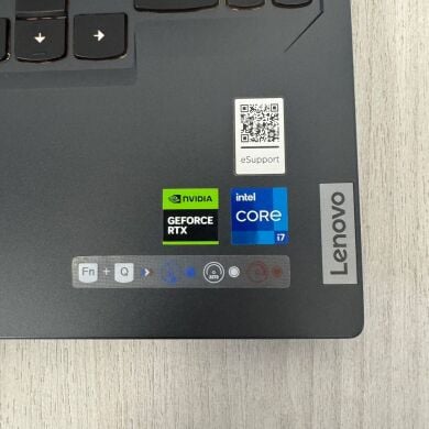 Игровой ноутбук Lenovo Legion Pro 5 16IRX8 / 16" (2560x1600) IPS / Intel Core i7-13700HX (16 (24) ядра по 3.7 - 5.0 GHz) / 32 GB DDR5 / 512 GB SSD / nVidia GeForce RTX 4070, 8 GB GDDR6, 128-bit / WebCam